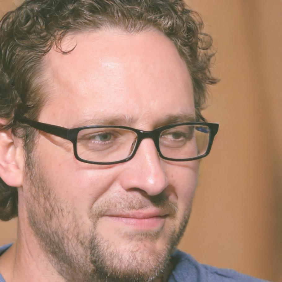 Dr. Marcus Weber, Finanzexperte und Lernpfad-Koordinator